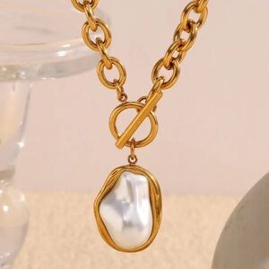 Gold Chain Chunky Necklace with Pearl Pendant